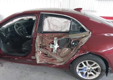 2015 Chevrolet Malibu 1Lt из США, поврежденный, VIN 1G11C5SL5FF157666